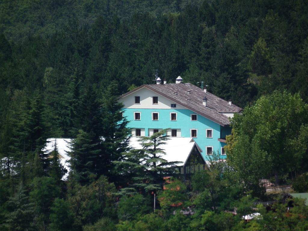 Hotel Fiordigigli LʼAquila Esterno foto